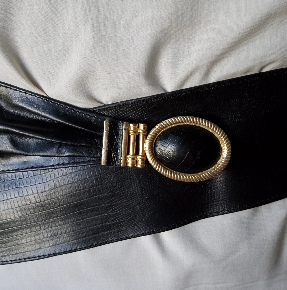 VTG 80s ASYMMETRIC LEATHER BELT Brown Snake Embossed Leather w/ Gold Buckle 36 M